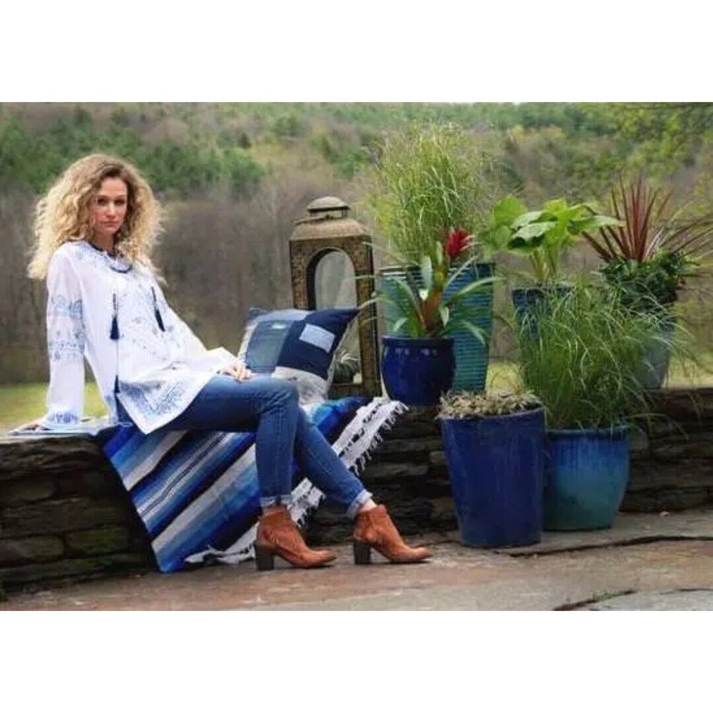 Tasha Polizzi Baja Blues Embroidered White Cotton Blouse Tunic Top Sz Medium - Picture 2 of 12